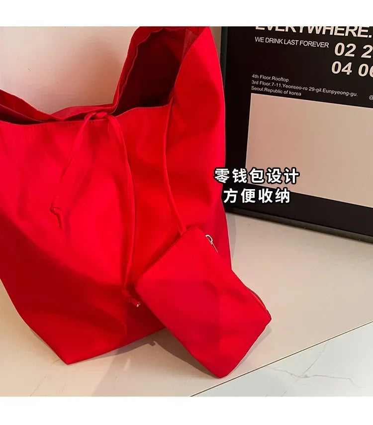 The Minimalist Underarm Tote